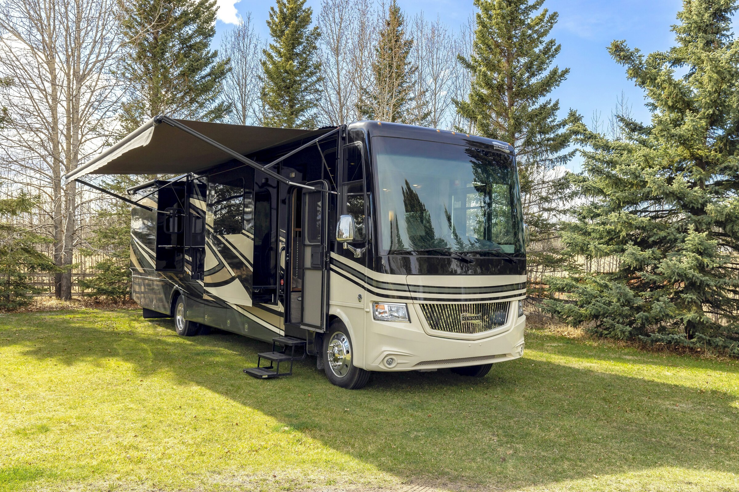 Luxury motorhome